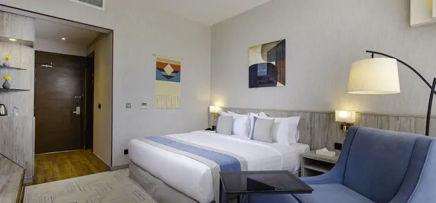 The Seasons Hotels image